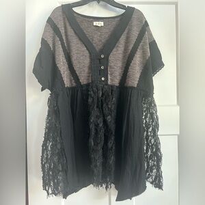 NWOT POL Grey and Black Top Oversized Size S